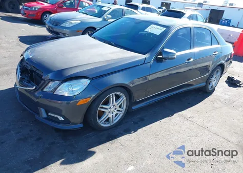 2011 Mercedes-Benz E 350 z USA, uszkodzony, nr VIN WDDHF5GB7BA274062